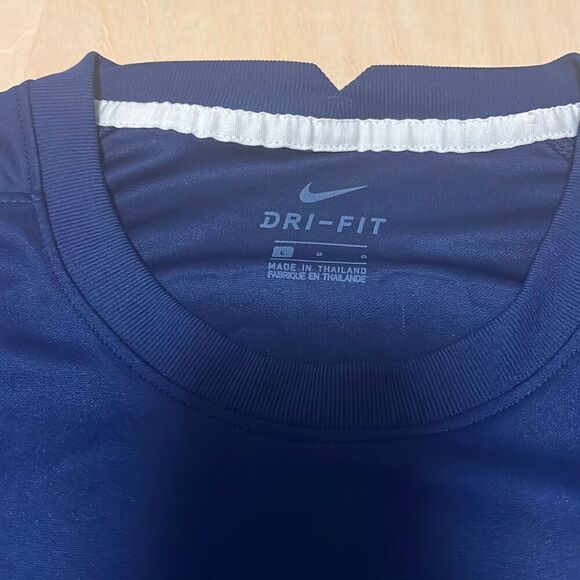 Vintage Y2K‎ Nike Dri-FIT Exclusive USA Soccer Jersey - Picture 5 of 5